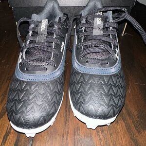 Under Armour Kids Black Cleats 3.5Y New with Box